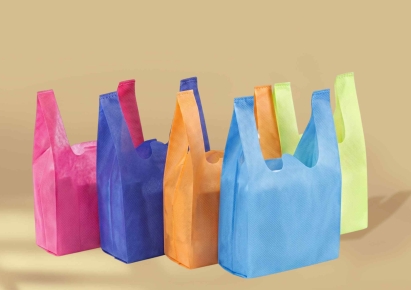 W-cut non woven bags